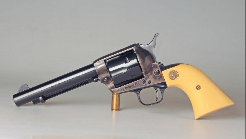 Colt SAA .45 2nd. Gen by ClassicGray.com